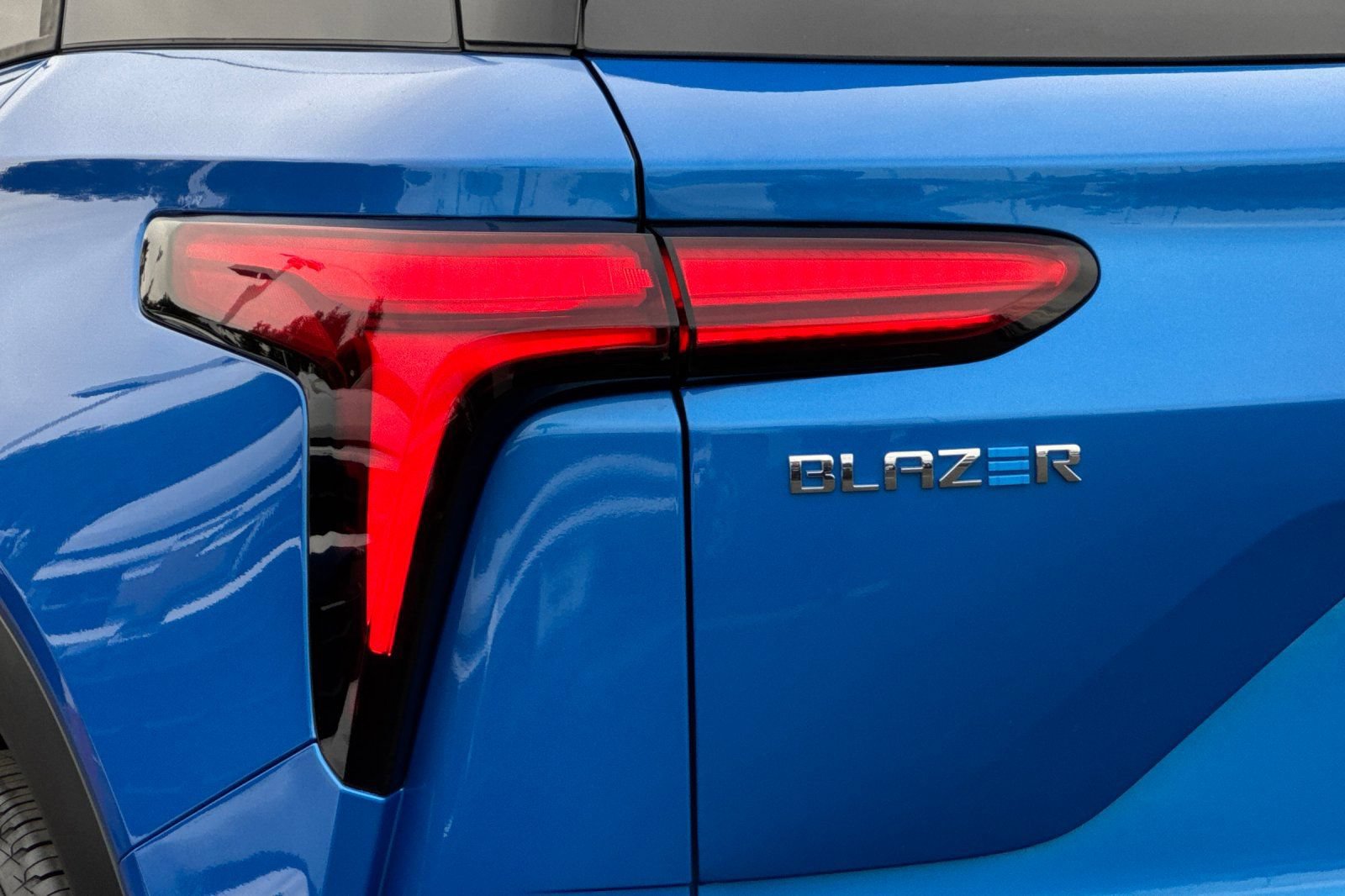 Used 2026 Chevrolet Blazer EV LT FWD image 42