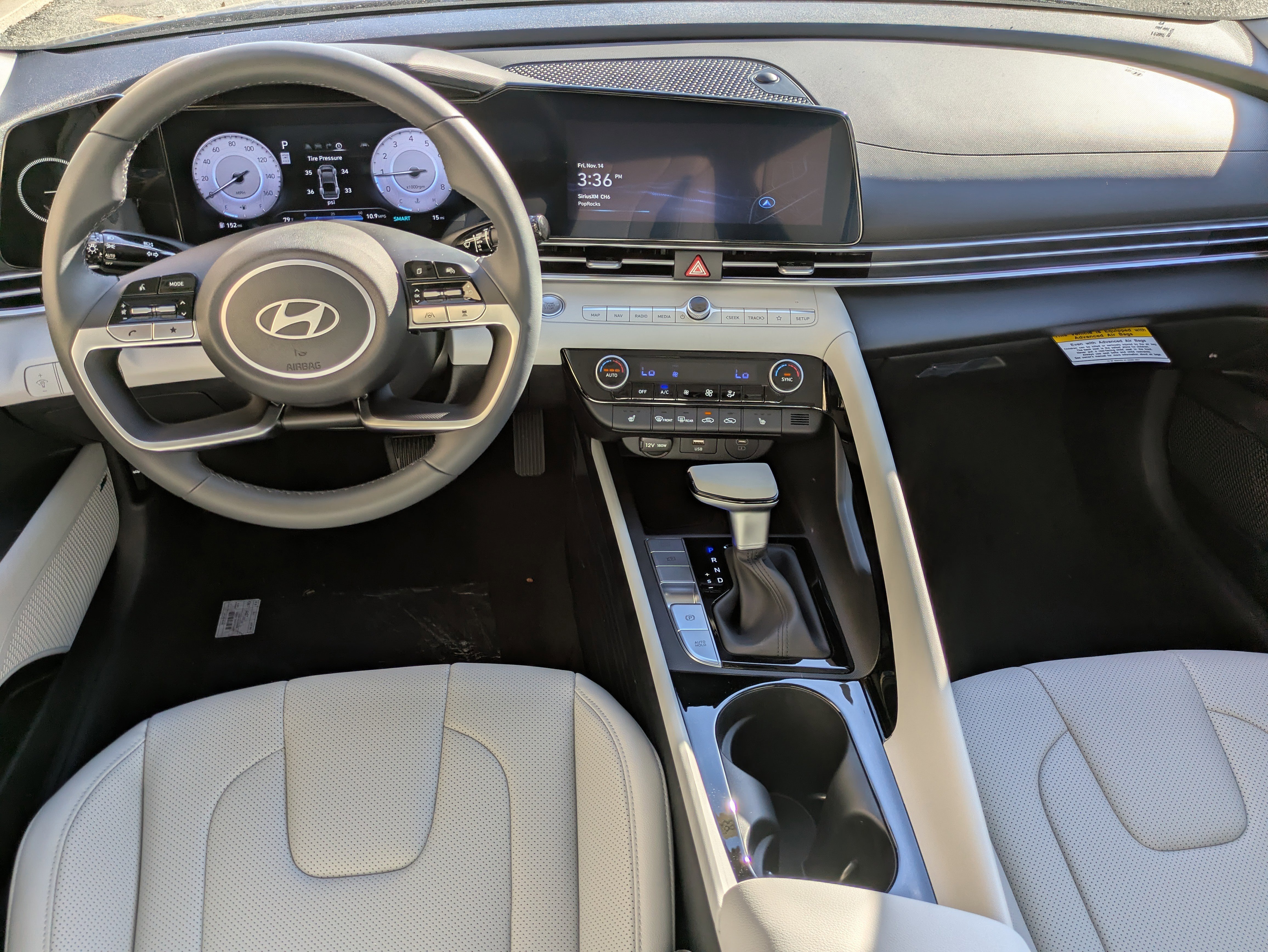 New 2026 Hyundai Elantra Limited image 17