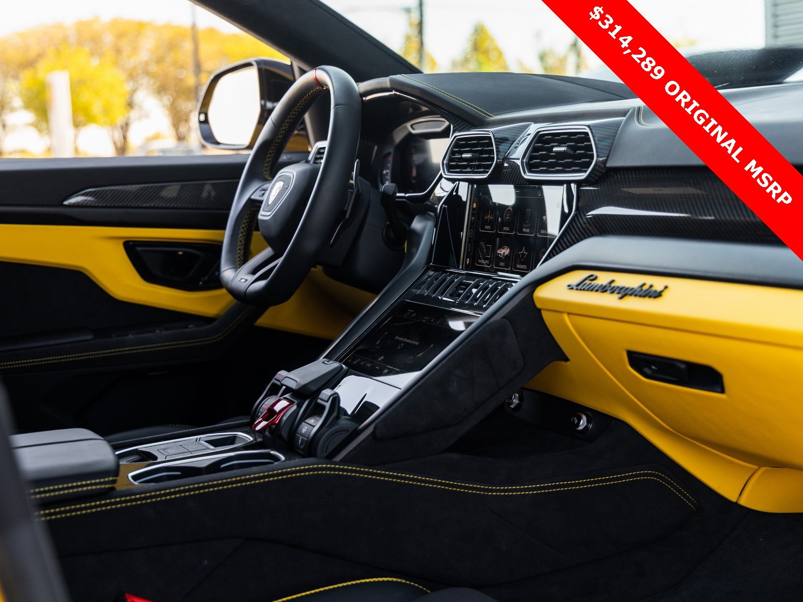 Used 2023 Lamborghini Urus S image 55