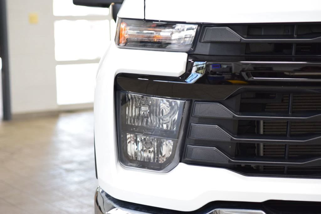 New 2026 Chevrolet Silverado 2500 W/T w/ Snow Plow Prep/Camper Package AWD/4WD image 7