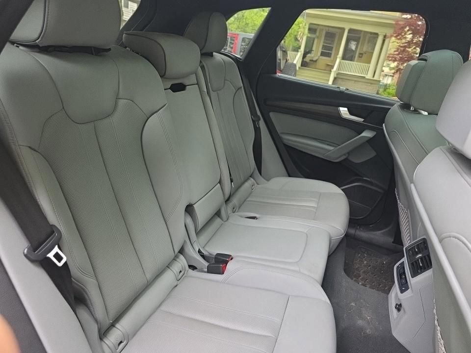 Used 2023 Audi Q5 2.0T Prestige w/ Prestige Package AWD/4WD image 11