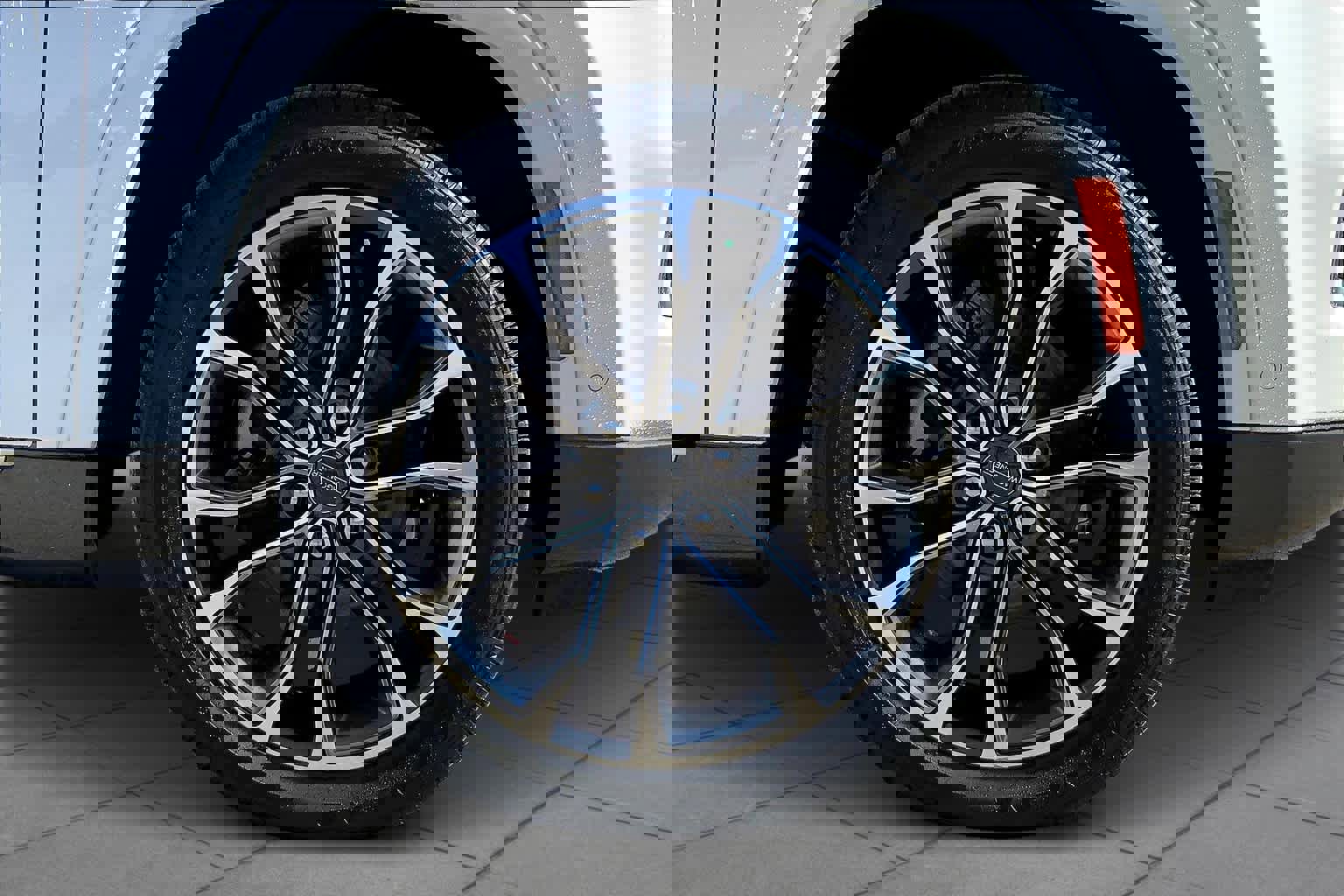 Used 2022 Jeep Grand Wagoneer Series III w/ HD Trailer Tow Package image 10