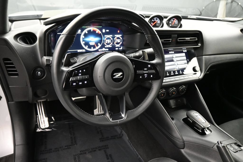 Used 2025 Nissan Z Performance w/ Floor Mat Package RWD image 5