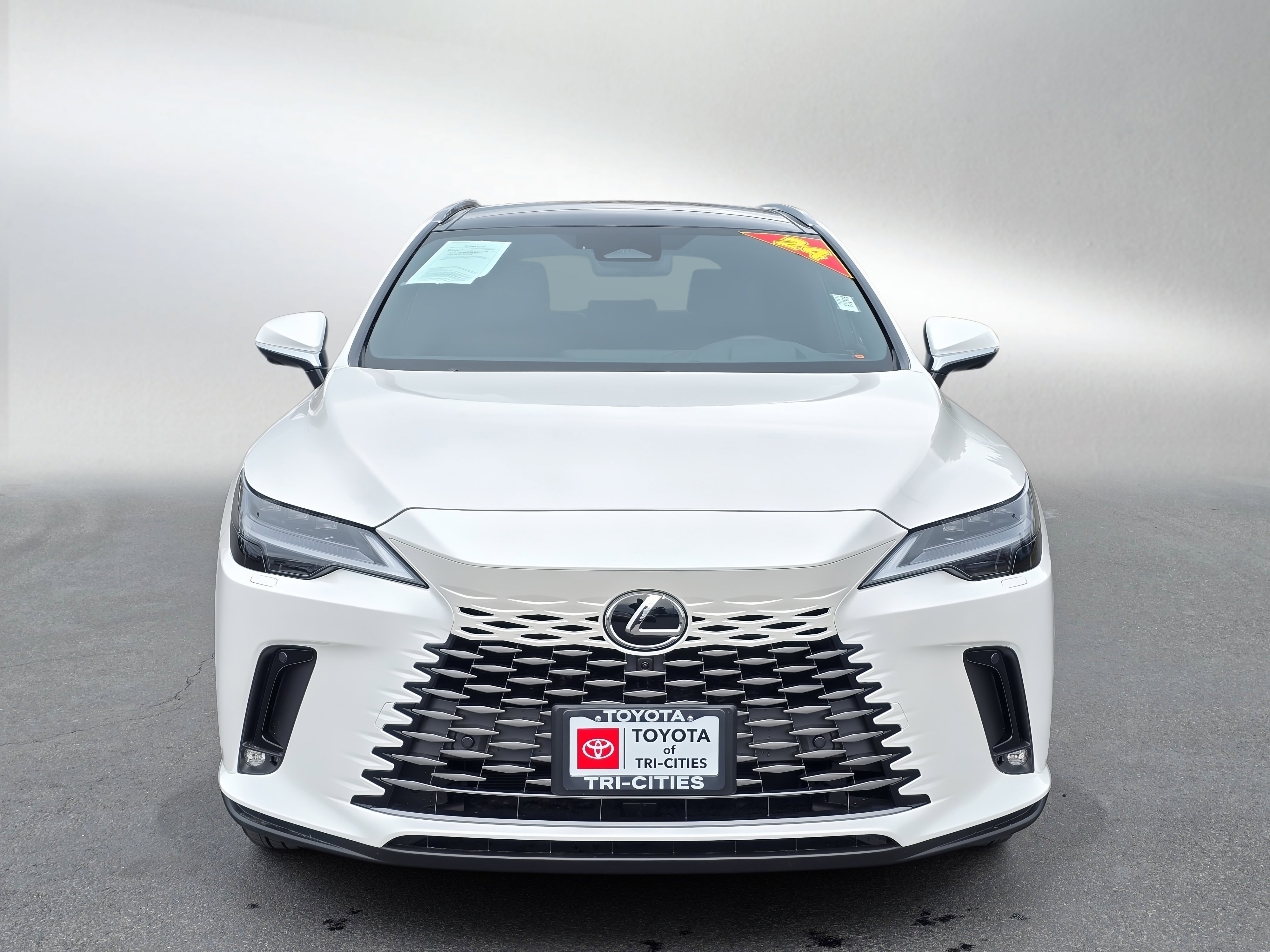 Used 2026 Lexus RX 450h Luxury w/ Convenience Package image 8