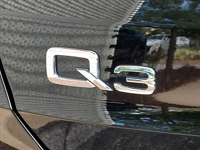 Used 2022 Audi Q3 2.0T Premium Plus AWD/4WD image 29