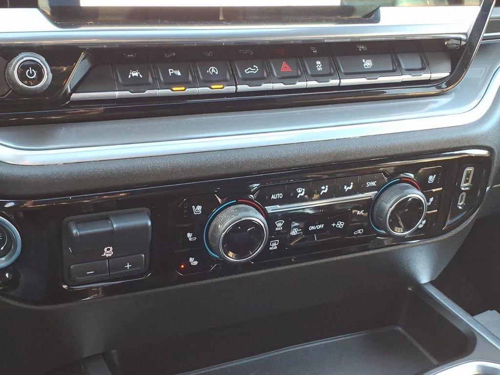 Certified 2023 Chevrolet Silverado 1500 High Country w/ High Country Premium Package image 21