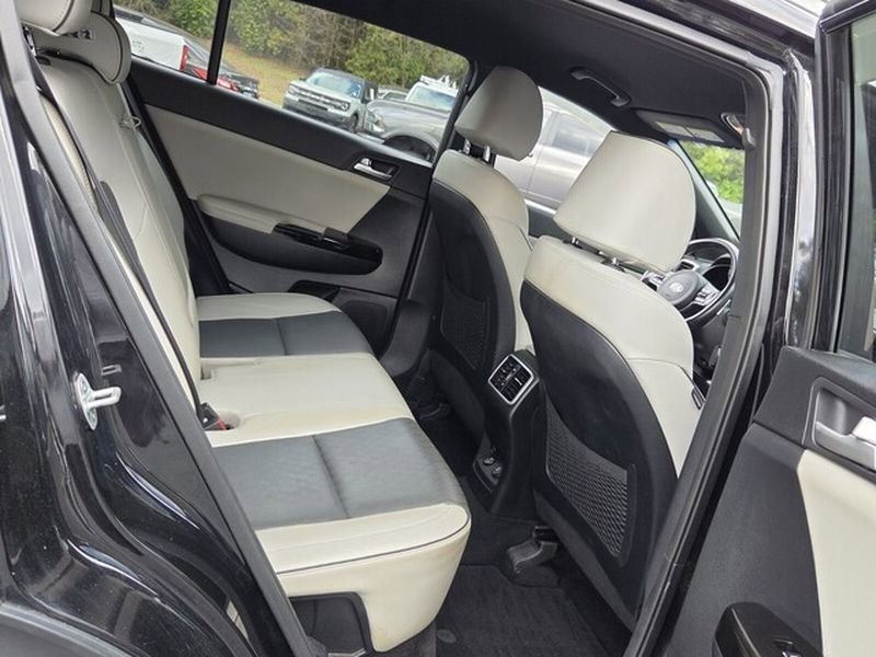 Used 2019 Kia Sportage EX w/ EX Sport Appearance Package image 16