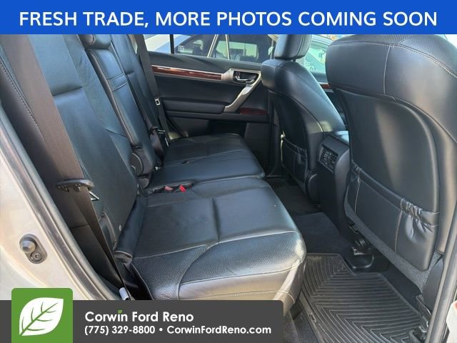 Used 2013 Lexus GX 460 w/ Convenience Pkg image 13
