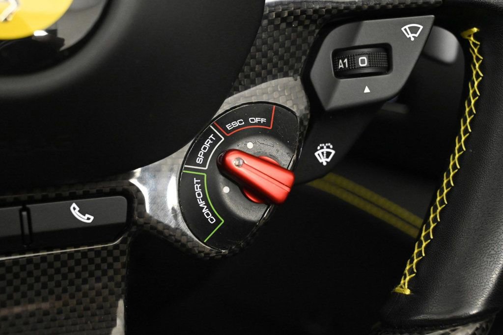 Used 2020 Ferrari Portofino image 23