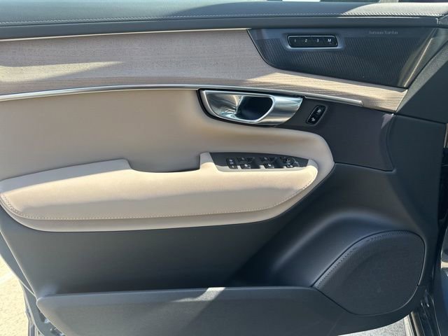 New 2026 Volvo XC90 T8 Ultra w/ Protection Package image 13