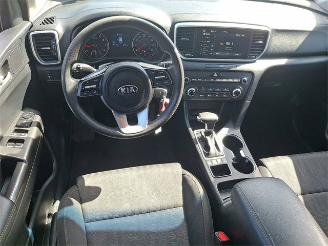 Used 2022 Kia Sportage LX image 2