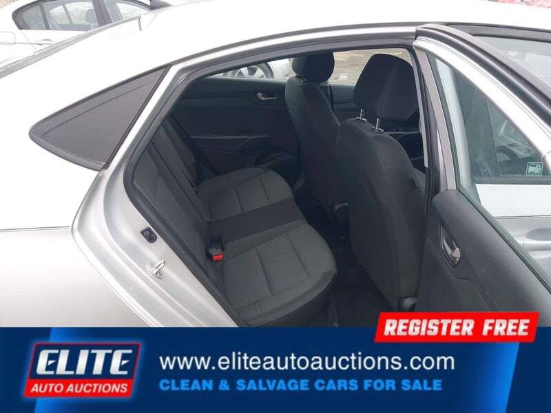 Used 2019 Hyundai Accent SE image 15