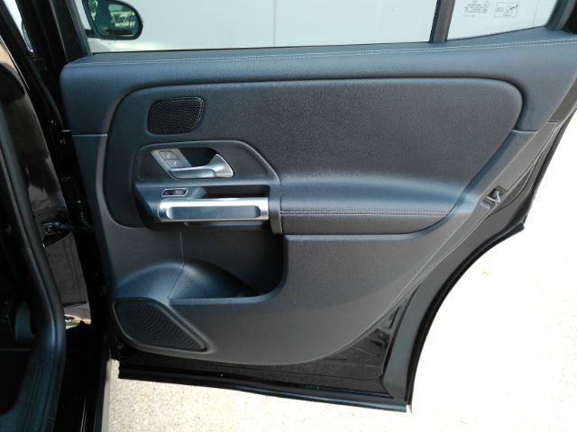 Used 2024 Mercedes-Benz GLB 250 w/ Exclusive Package image 25