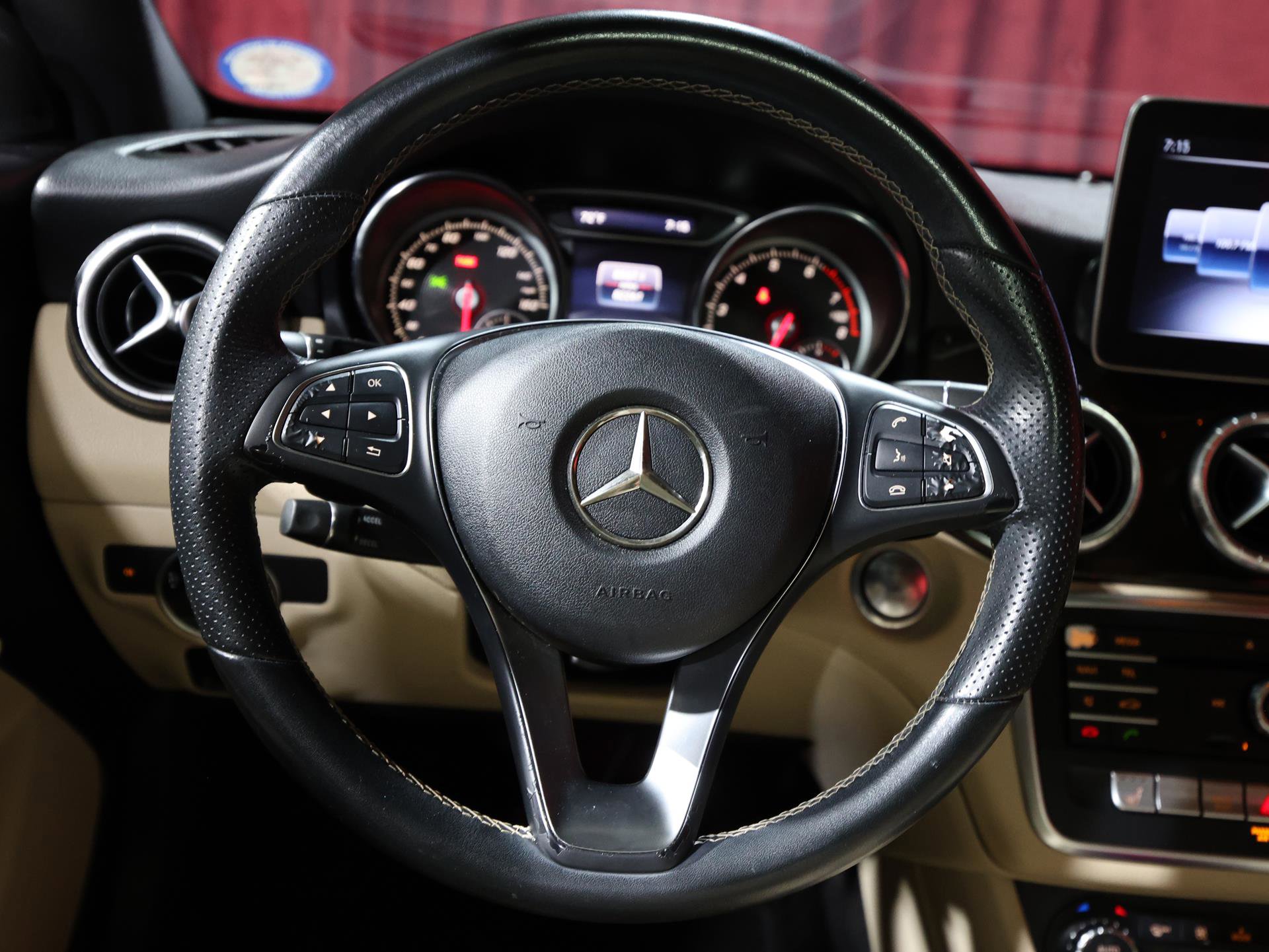 Used 2019 Mercedes-Benz CLA 250 image 16