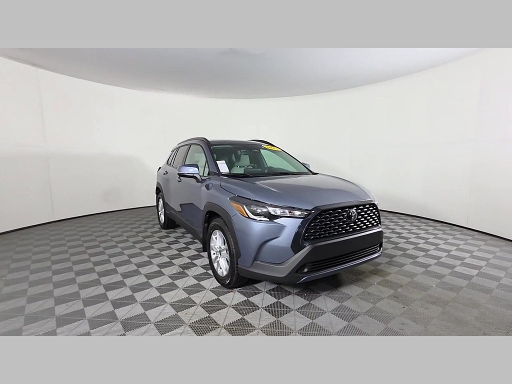 Used 2023 Toyota Corolla Cross LE FWD image 52