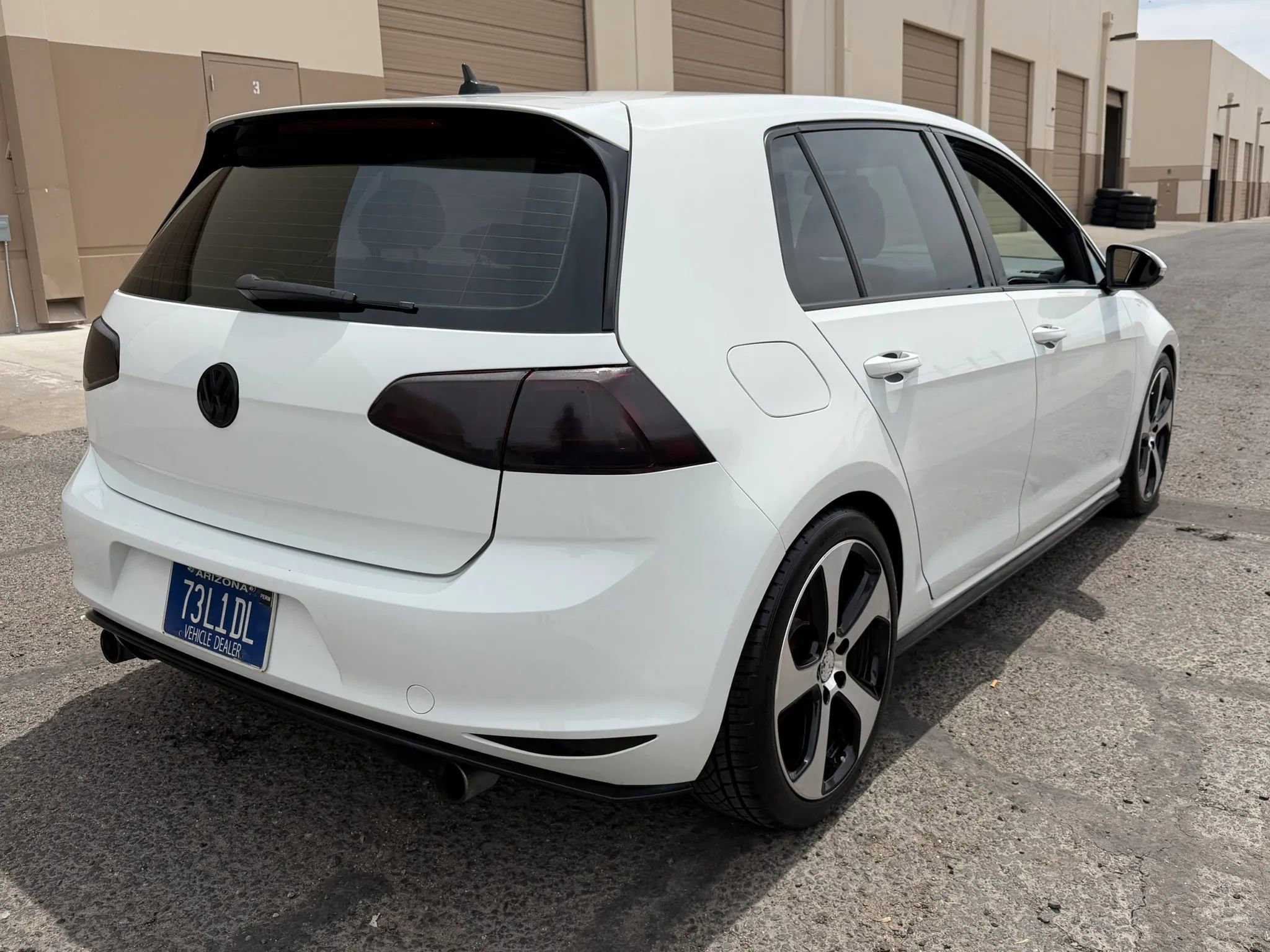 Used 2017 Volkswagen GTI S FWD image 9