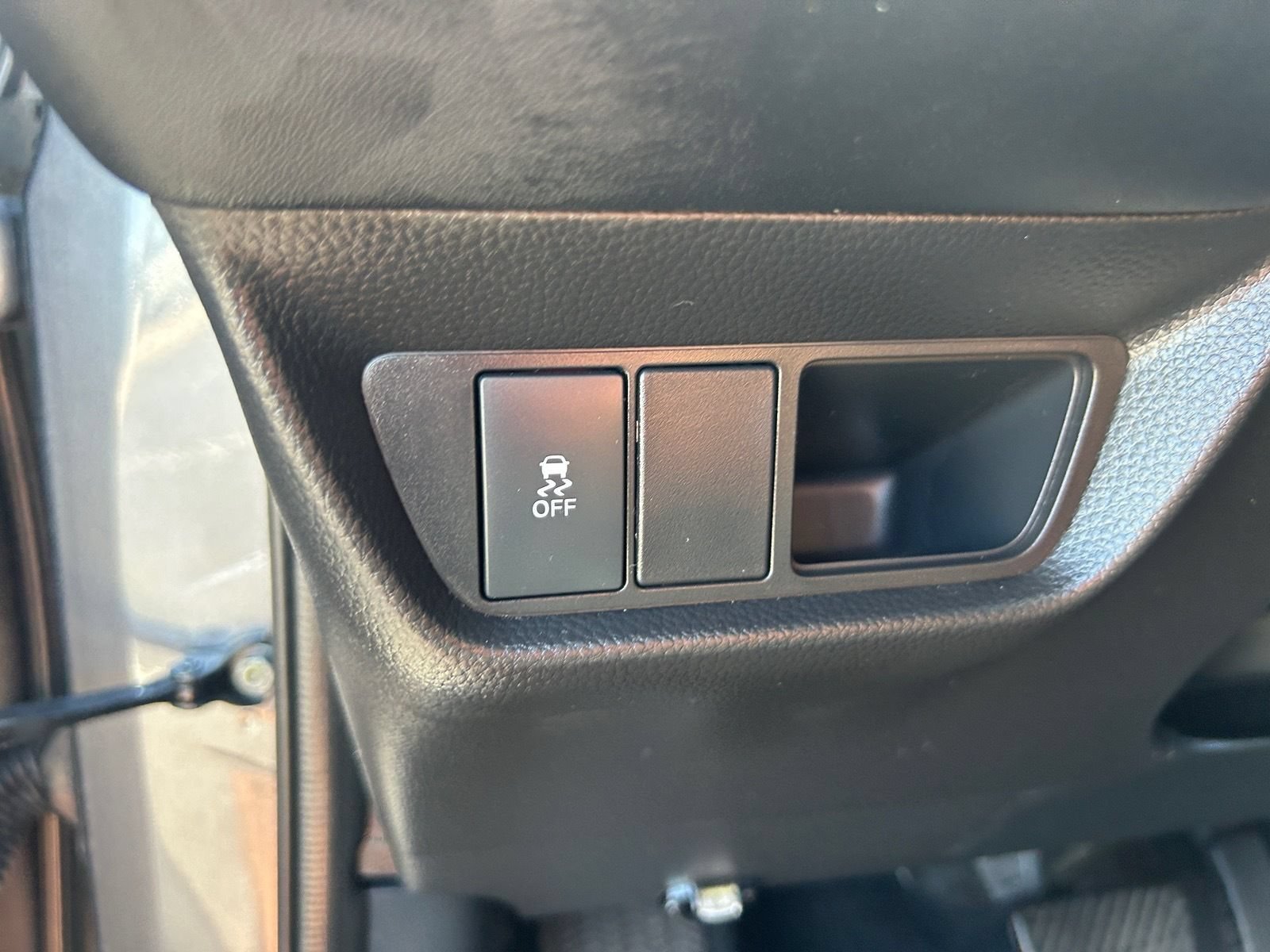 Used 2026 Honda HR-V EX-L image 30