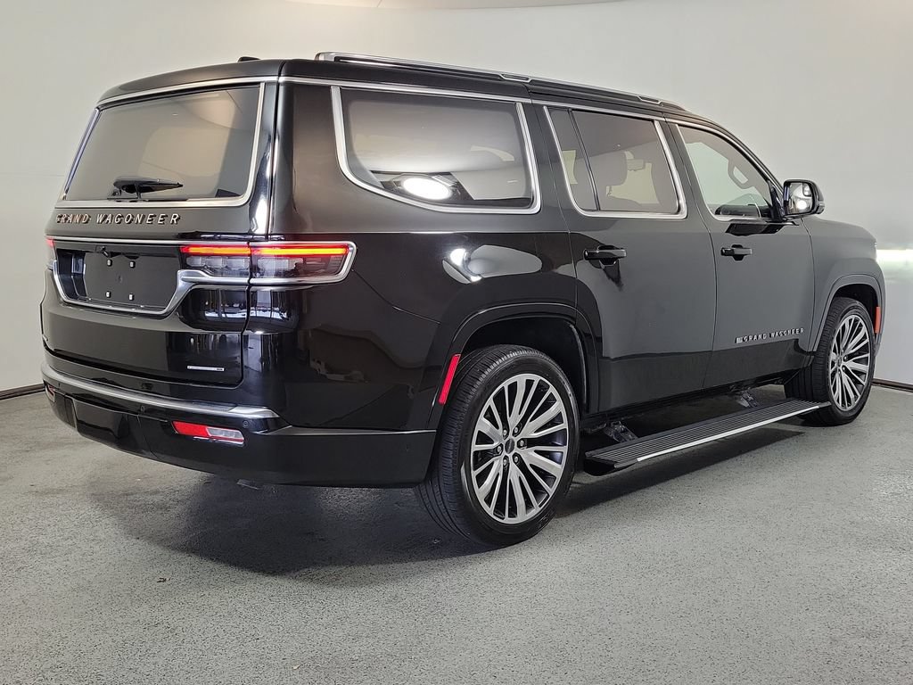 Used 2022 Jeep Grand Wagoneer Series III w/ Rear Seat Video Group 1 AWD/4WD image 6