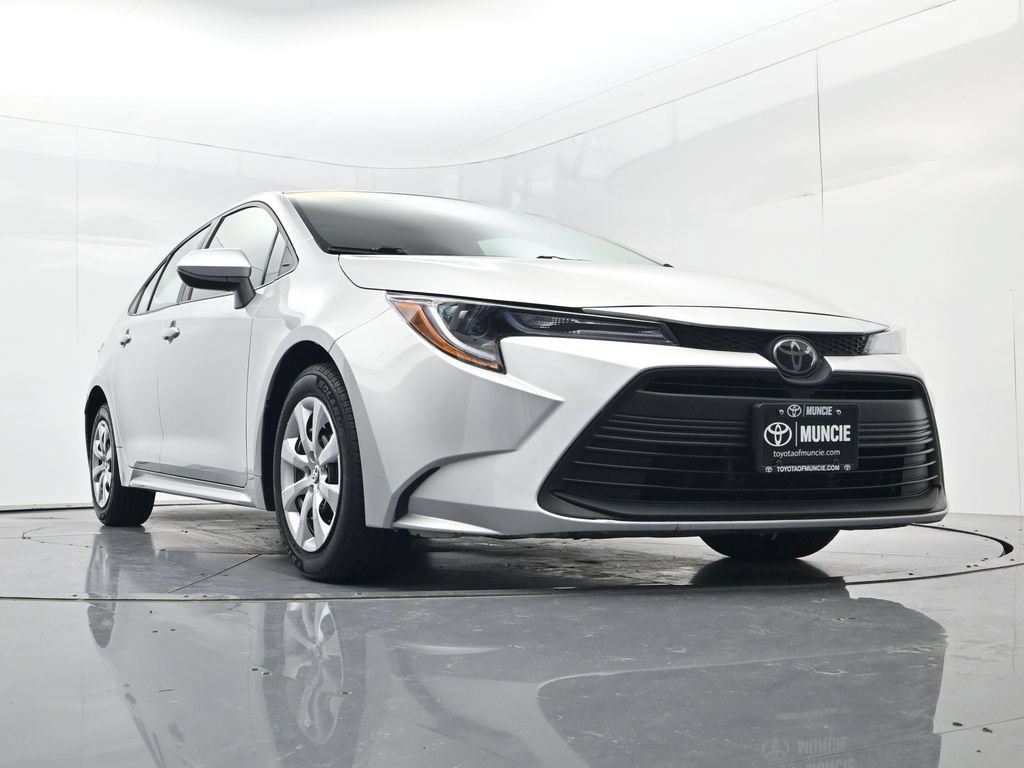 Used 2023 Toyota Corolla LE FWD image 43