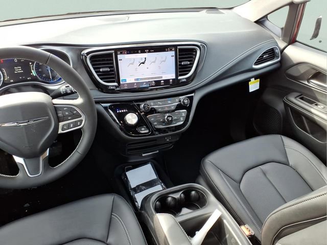 New 2026 Chrysler Pacifica Select image 14