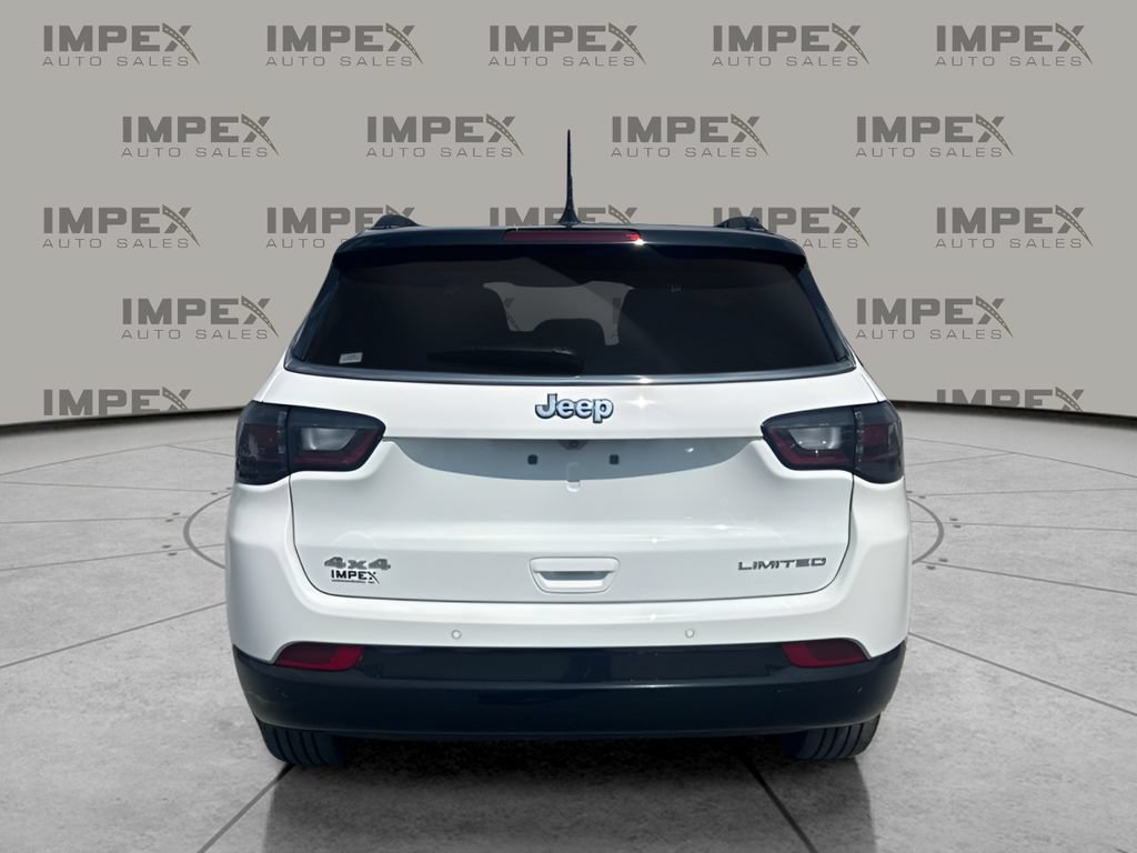 Used 2025 Jeep Compass Limited w/ Elite Group AWD/4WD image 4