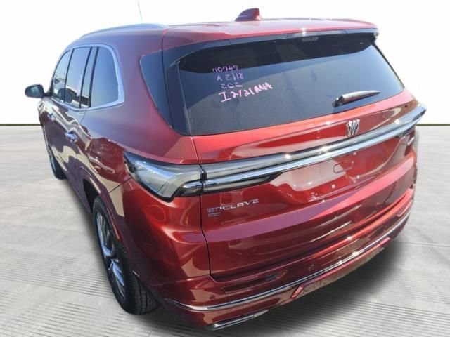 Used 2025 Buick Enclave Avenir w/ Super Cruise Package image 2