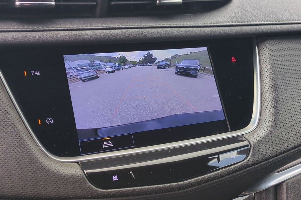 Certified 2023 Cadillac XT5 Luxury image 10