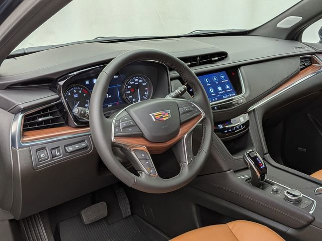 New 2026 Cadillac XT5 Premium Luxury w/ LPO, Floor Liner Package image 9