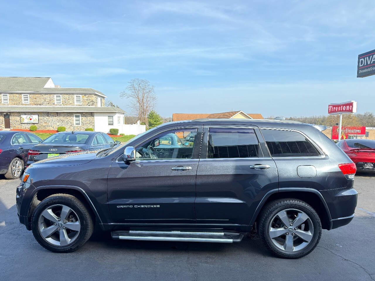 Used 2014 Jeep Grand Cherokee Overland AWD/4WD image 4