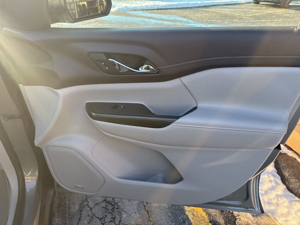 Used 2019 GMC Acadia SLT image 38