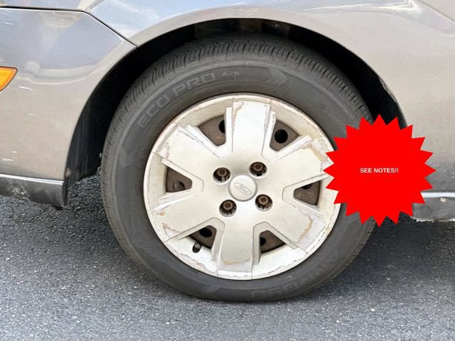 Used 2006 Ford Focus ZX3 Hatchback FWD image 7