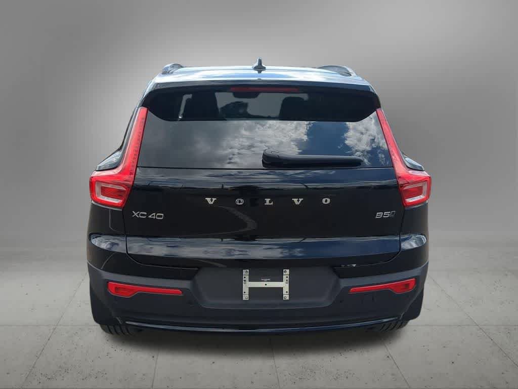 New 2026 Volvo XC40 B5 Core w/ Protection Package Premier AWD/4WD image 5