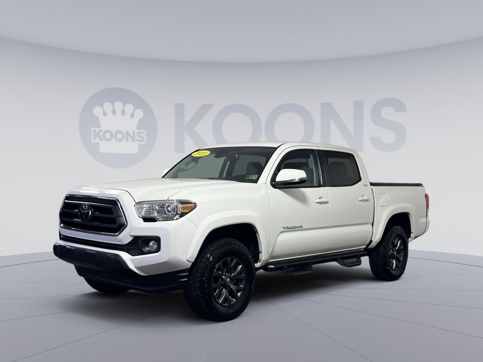 Used 2023 Toyota Tacoma SR5 w/ Technology Package AWD/4WD image 1