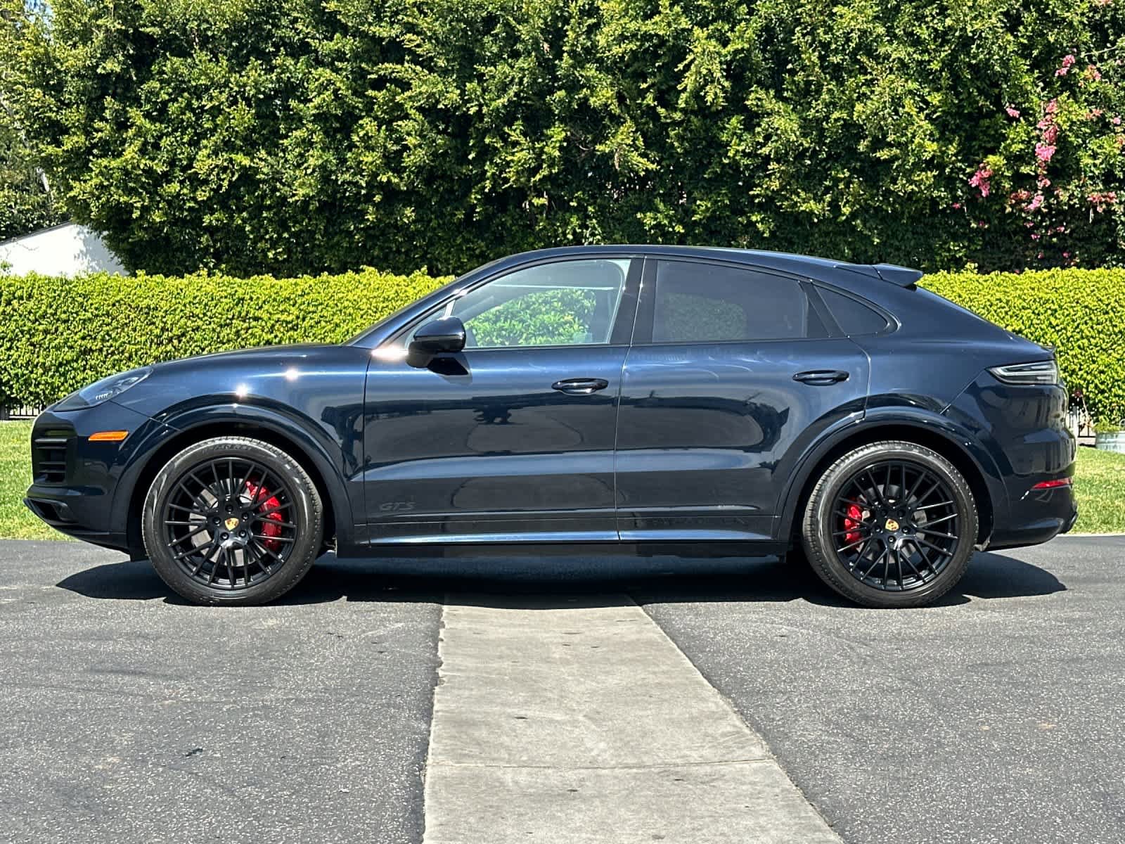Certified 2023 Porsche Cayenne GTS AWD/4WD image 2