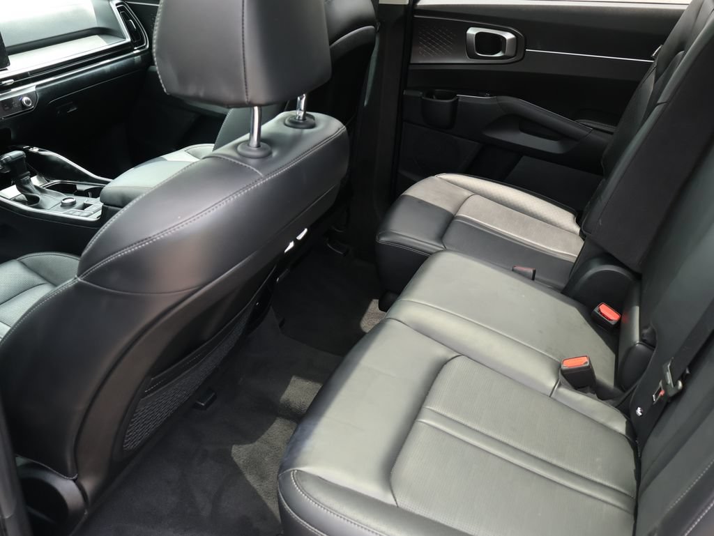 Certified 2024 Kia Sorento S w/ Panoramic Sunroof Package AWD/4WD image 12