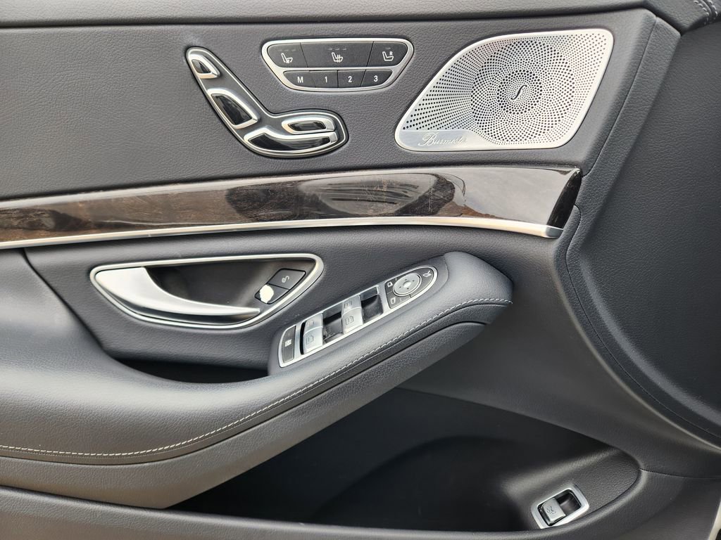 Used 2015 Mercedes-Benz S 550 4MATIC Sedan image 23