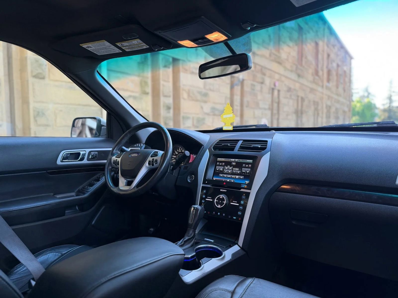 Used 2015 Ford Explorer Limited image 31