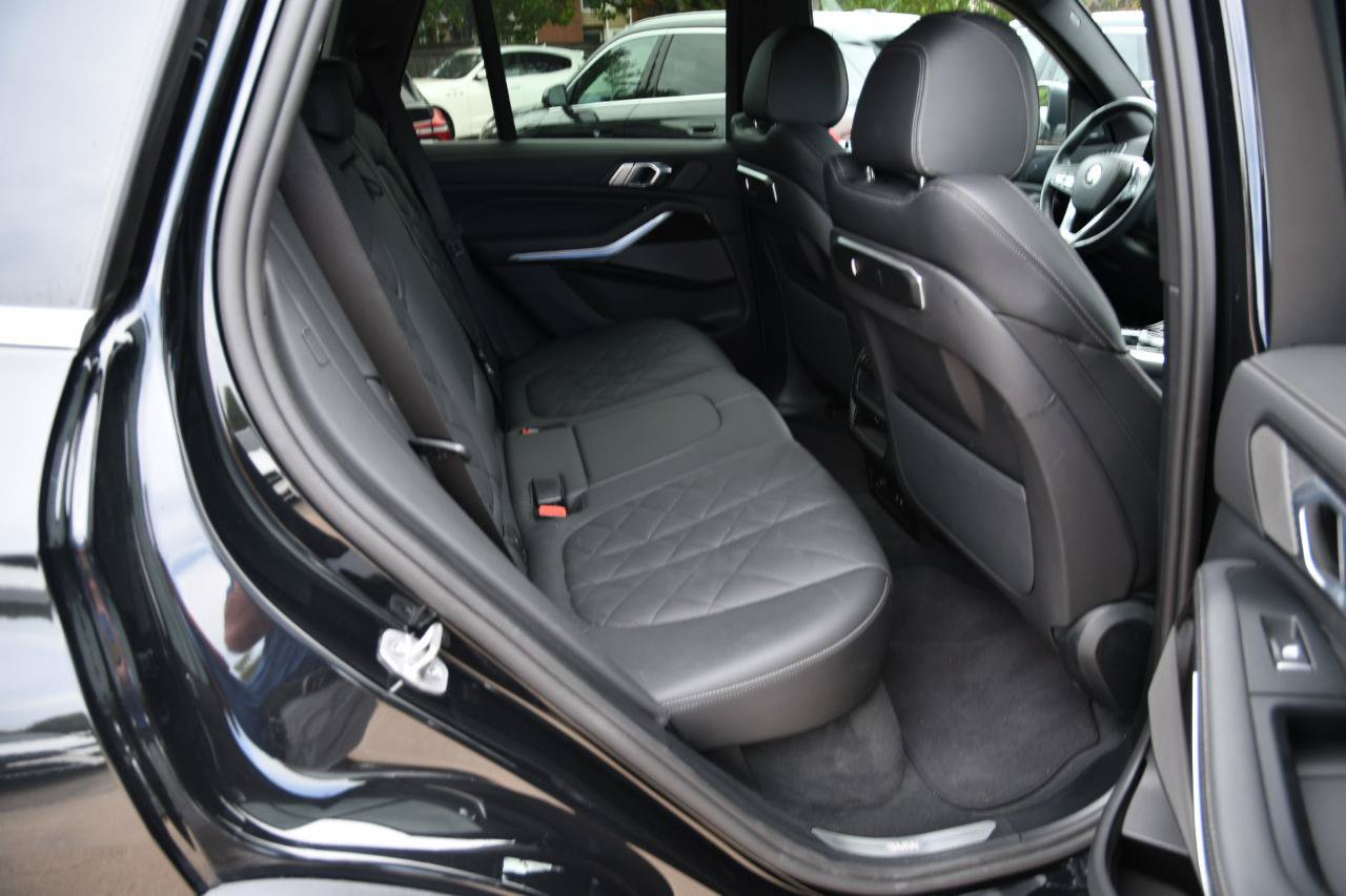 Used 2026 BMW X5 sDrive40i RWD image 33