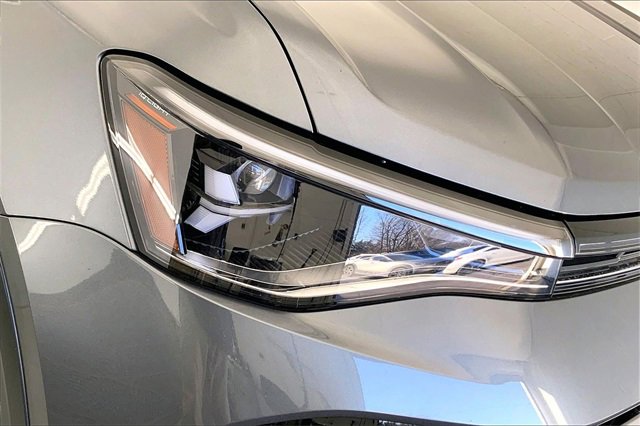 Certified 2025 Volkswagen Taos SE w/ Panoramic Sunroof Package image 28