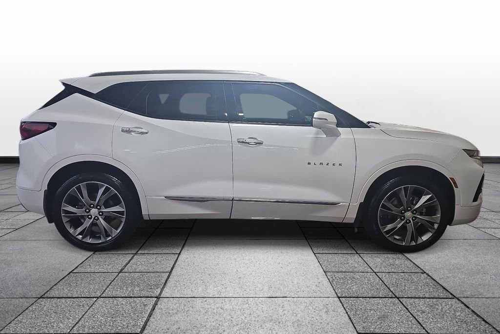 Used 2021 Chevrolet Blazer Premier w/ Driver Confidence II Package FWD image 4