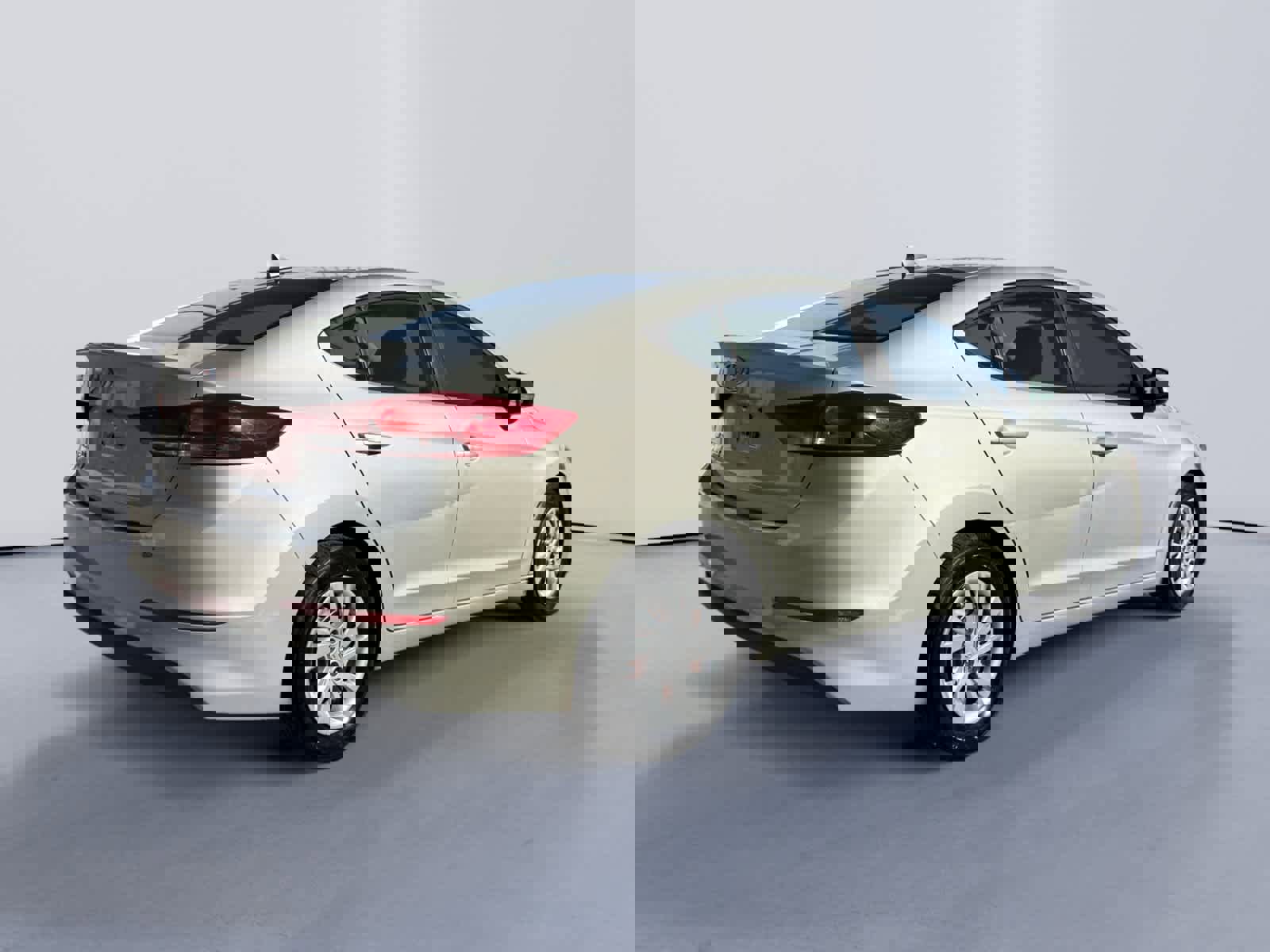 Used 2017 Hyundai Elantra SE image 4