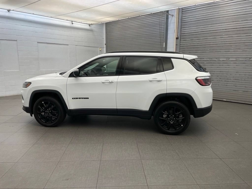New 2026 Jeep Compass Latitude AWD/4WD image 5
