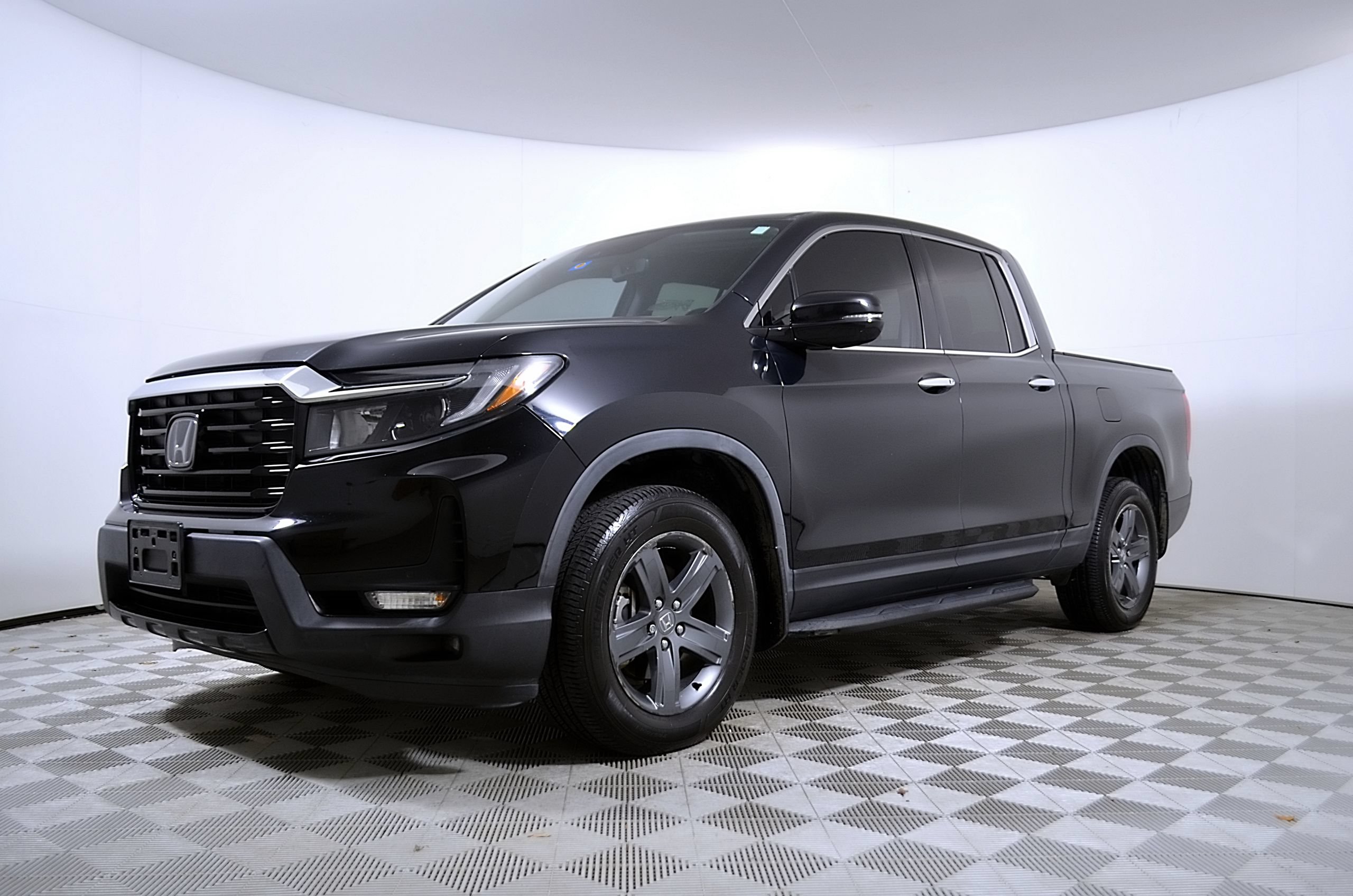 Used 2022 Honda Ridgeline RTL-E image 2