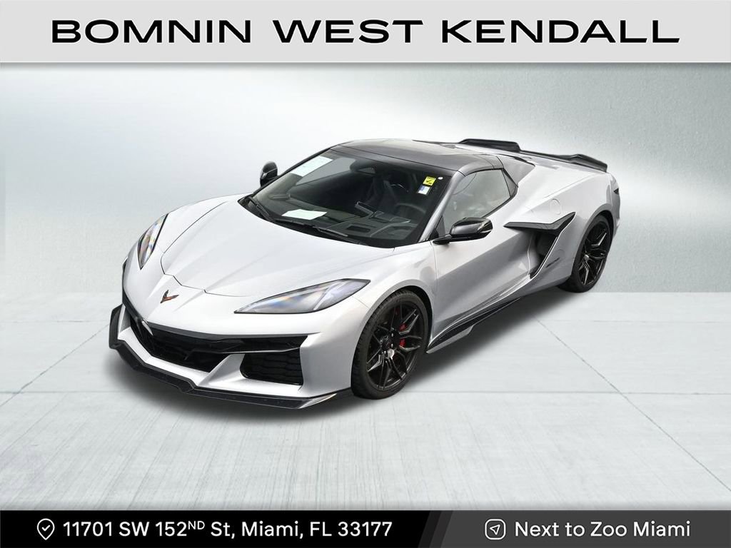 Used 2026 Chevrolet Corvette Z06 w/ Stealth Interior Trim Package image 12