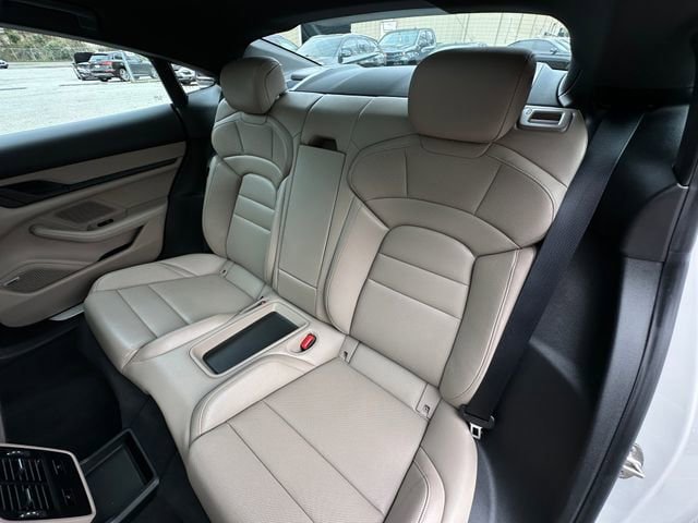 Used 2022 Porsche Taycan 4S AWD/4WD image 43