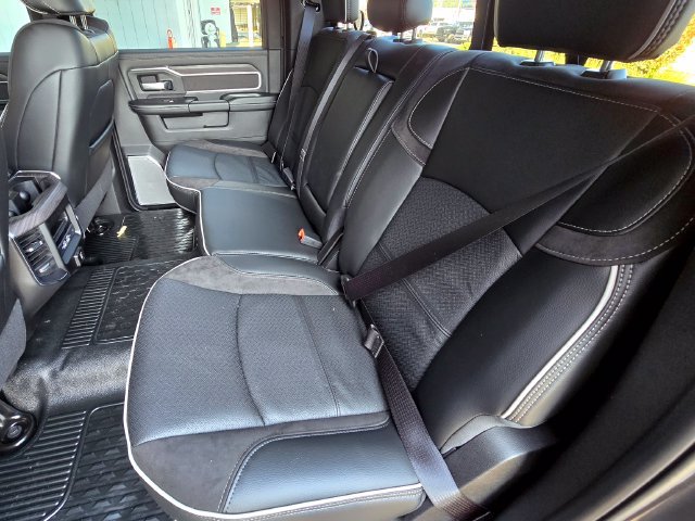 New 2026 RAM 3500 Big Horn w/ Laramie Trim Package AWD/4WD image 25