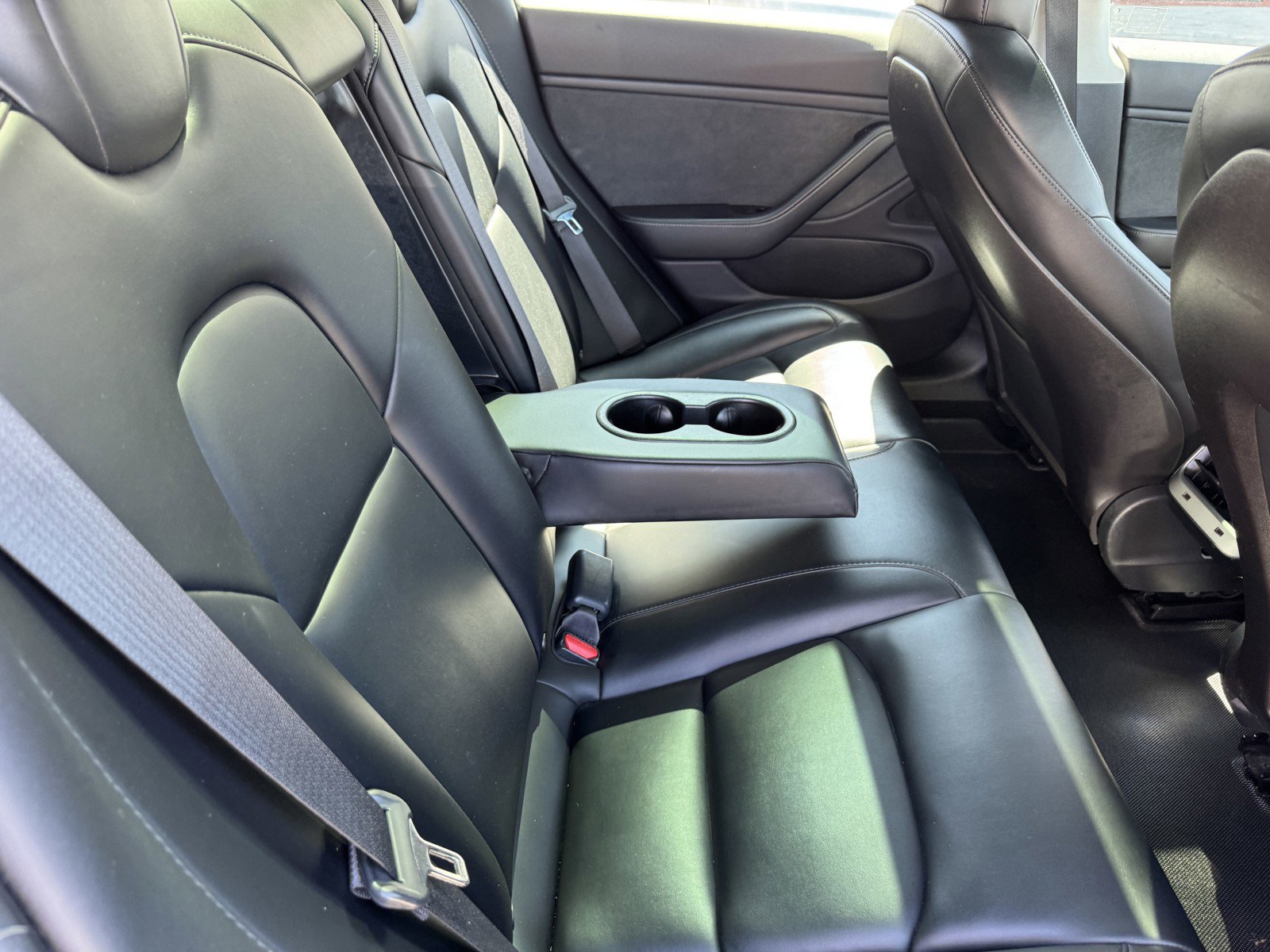 Used 2019 Tesla Model 3 Standard Range Plus image 10