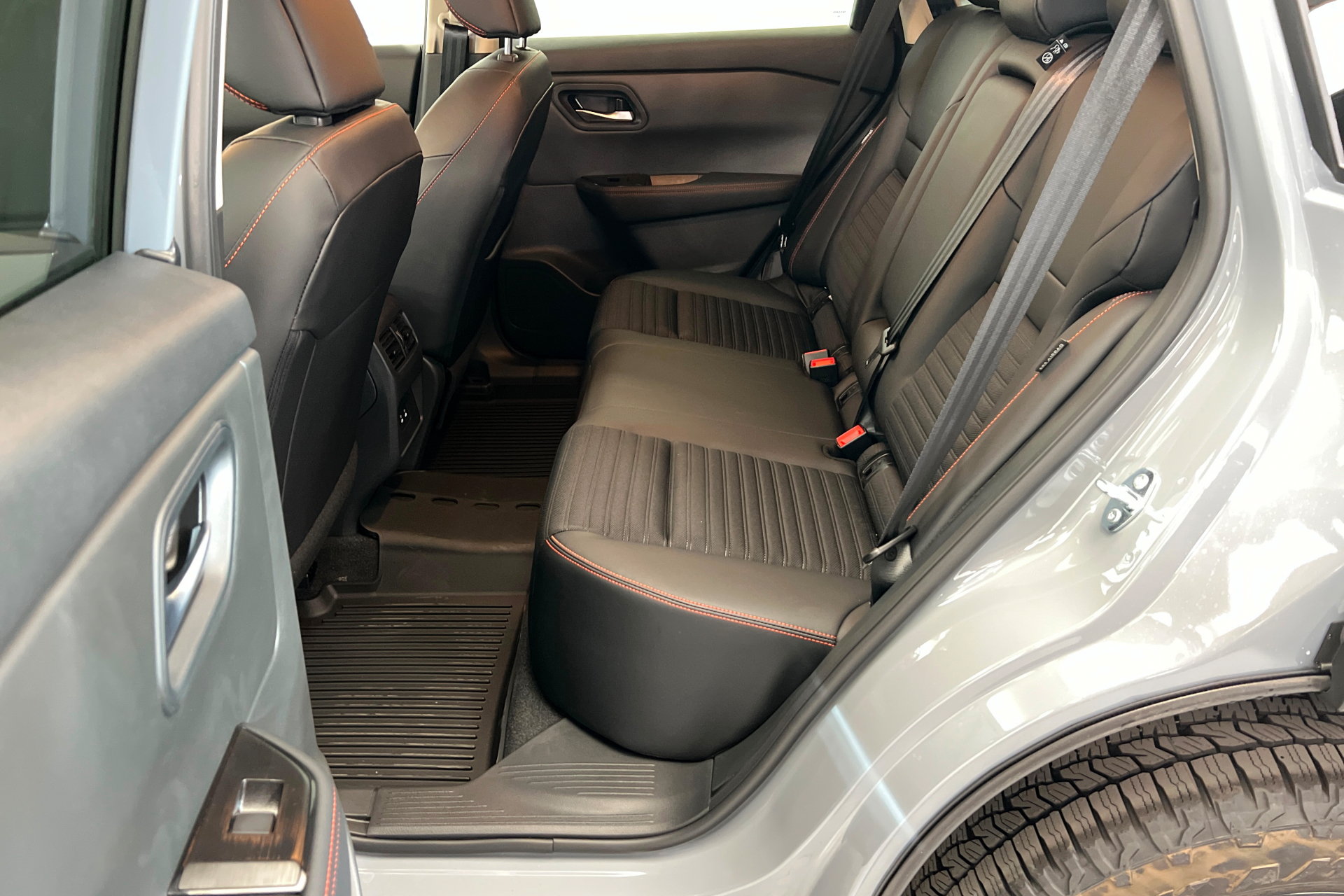 New 2026 Nissan Rogue SV w/ Rock Creek Premium Package AWD/4WD image 22