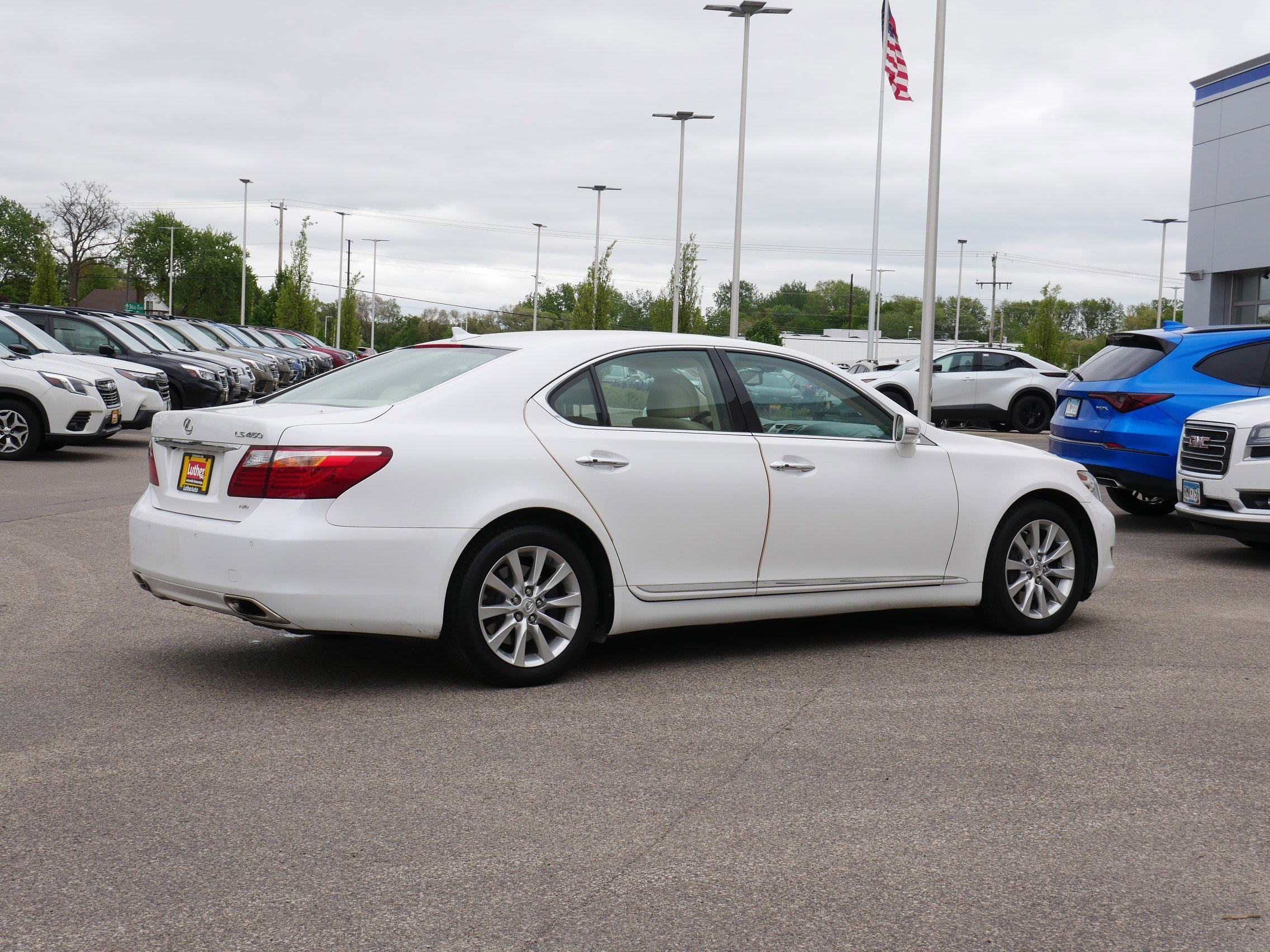 Used 2012 Lexus LS 460 AWD w/ Comfort Pkg image 7