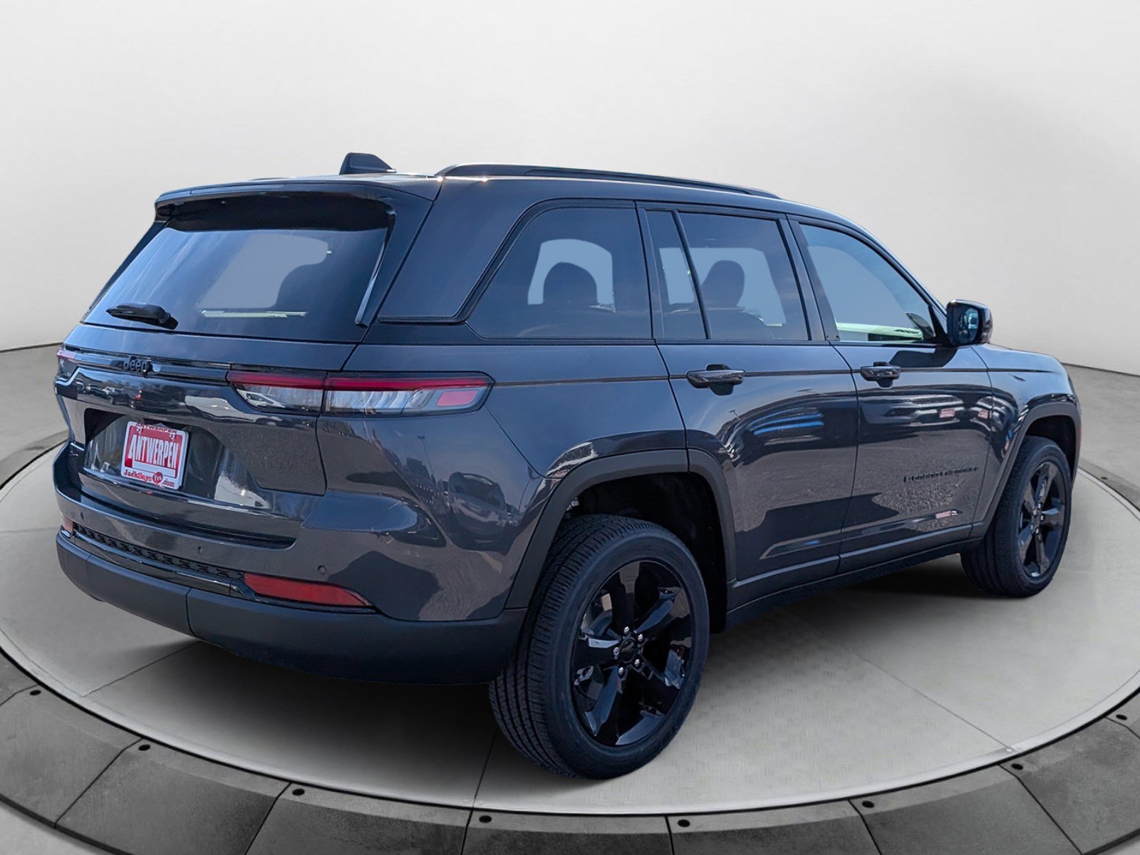 New 2025 Jeep Grand Cherokee Altitude AWD/4WD image 3